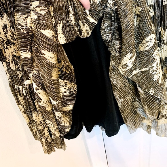 NEW Vince Camuto Lurex Floral Print Tiered Shift Dress Black & Gold Size XL - Picture 15 of 15